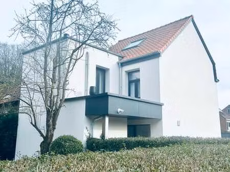 wezembeek charmante maison 2 chambres + dressing/bureau