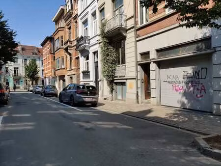 garages à louer à proximité de l’avenue a. buyl - ixelles