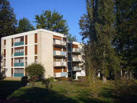 location parking à orsay (91400)  176 €