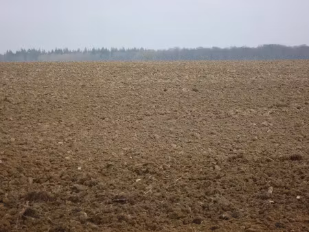 vente terrain 1127024 m² à chateauroux (36000)  nan €