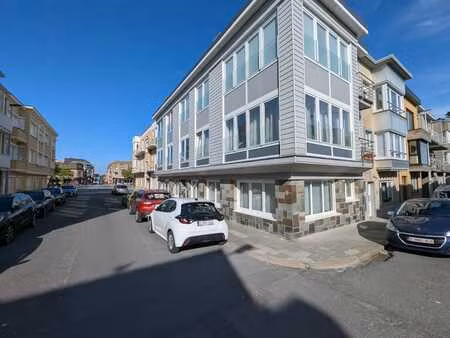 appartement d'angle prêt à l'emploi au rez-de-chaussée