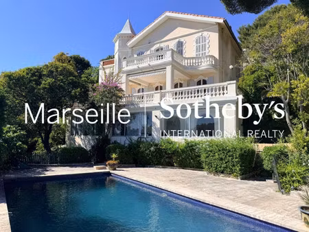 maison de maître à vendre dans le quartier endoume