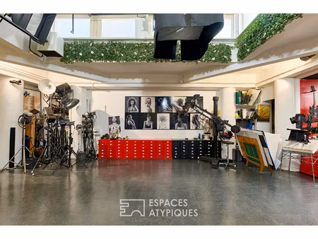 loft confidentiel aux volumes cathédrale - village d'auteuil