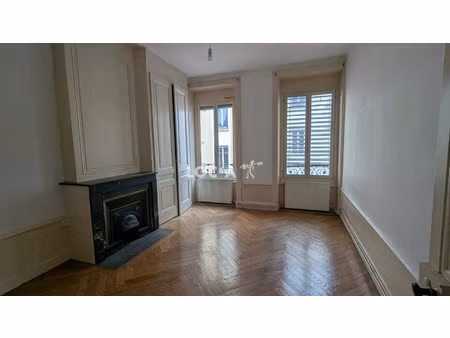 location appartement 3 pièces 62 m² à lyon 7 (69007)