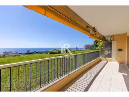 grand 2 pieces 65 m2 + 20 m2 terrasses - cave - abbaye de ro