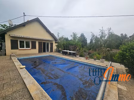 maison familiale avec piscine et appartement indépendant