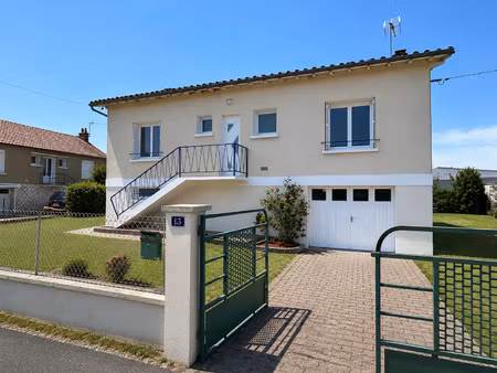 maison avec garage et atelier à st-pierre-d'exideuil  proche