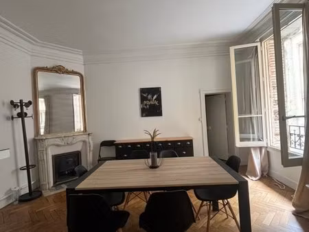 location meublé de charme 55 m² palais de justice