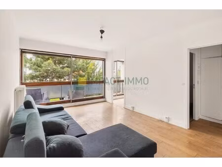 exclusivité – studio lumineux de 31 m² avec loggia plein sud – cœur de colombes