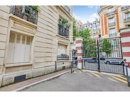 studio - mairie de neuilly - voie privee