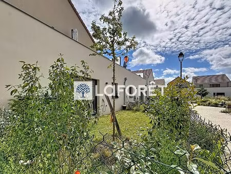 charmant appartement avec jardin au coeur de crespières