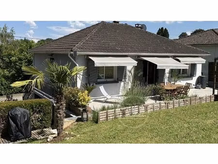 maison entièrement rénovée à châlus !