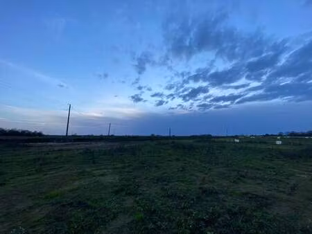 vente terrain à châteaugiron (35410) : à vendre / châteaugiron