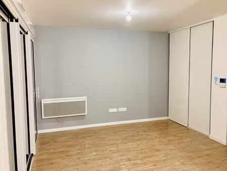 studio avec terrasse et parking - proche de la vatine - mont-saint-aignan