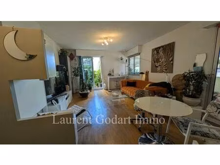 appartement 2 pièces 48 m2 avec cellier et parking