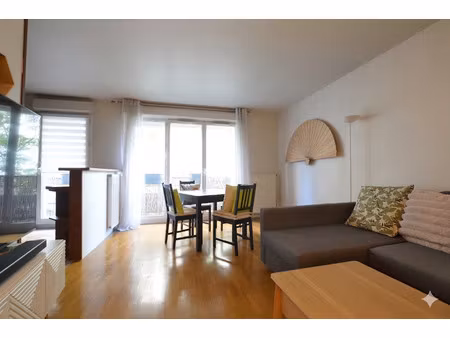 f3 avec balcon + cave. parking en option