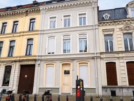 lille saint-michel – studio duplex atypique avec vaste mezzanine