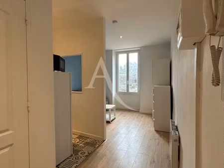 location appartement 1 pièce 17 m² à jonzac (17500)