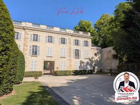 appartement 3 pieces 61m² dans domaine historique - accès rapide a13 / paris