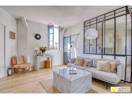 versailles saint-louis appartement 3 pièces 51.27 m² carrez situé au 2ème et dernier étage