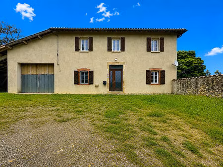 a vendre maison seissan avec garage jardin arboré sans vis a vis