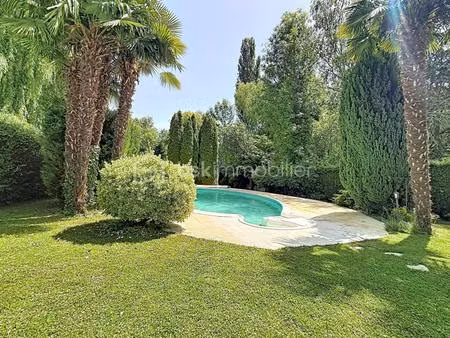 parmain maison 8 pièces 5 chambres avec piscine