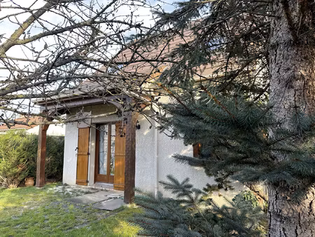 2 habitations : maison 2 chambres + dépendance plain-pied 1