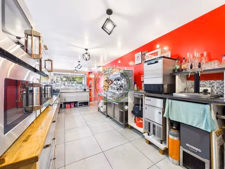 vente locaux professionnels 138.55 m² à saint-raphael (83700)  145 000 €