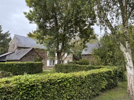 propriété en pierre avec gîte indépendant sur 2 hectares à