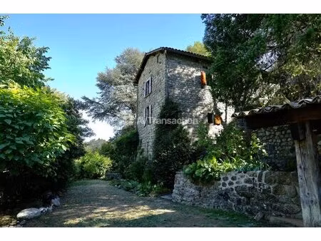 maison de caractère  piscine  accès rivière  4 chambres