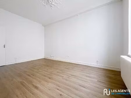 à louer – appartement t2 avec place de parking – centre-ville d’orléans