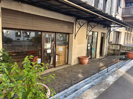 local commercial espalion