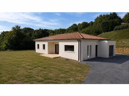 a louer maison miramont d astarac 3 chambres garage plain pied vue pyrénées