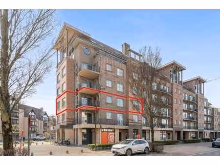 grand appartement avec 2 terrasses a vendre à coxyde!