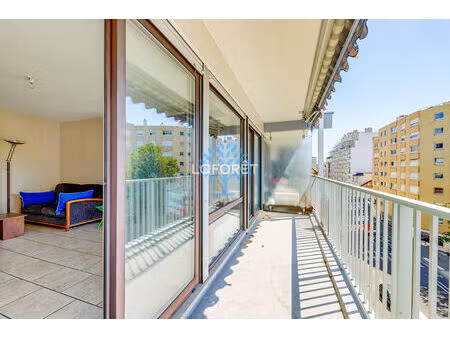rue de montreuil- 4 pièces 79 m2
