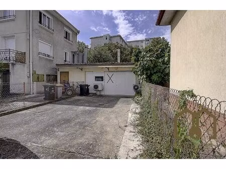 local professionnel/atelier 148 94m² vaulx-en-velin