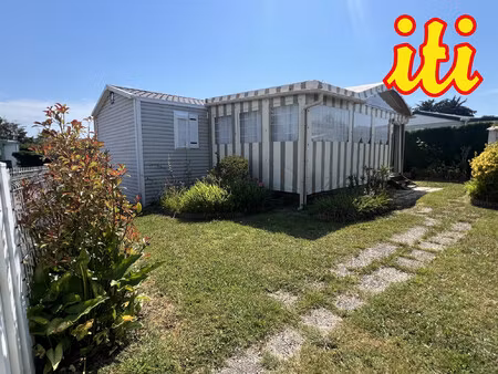 mobil-home sur parcelle privative de 202 m²