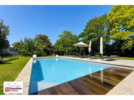 fleurines : demeure de caractère de 270 m² avec piscine chauffée et grand jardin