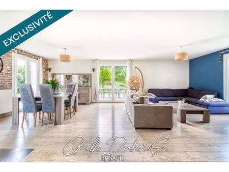 propriété avec vue panoramique sur la mayenne ***pré visite 3d disponible sur demande***
