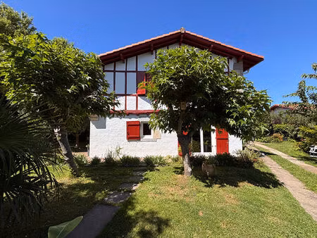 belle maison avec jardin