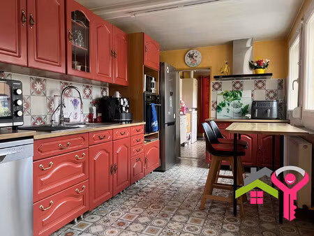 maison semi-mitoyenne 4 chambres jardin garage