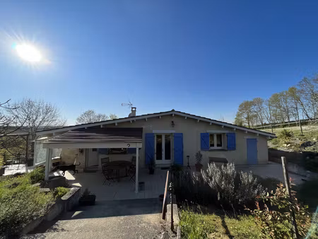 maison en pierre plain-pied 120m² sur 7677m².