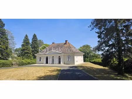 maison de 203 m² bâtie sur sous-sol total parasismique en béton banché