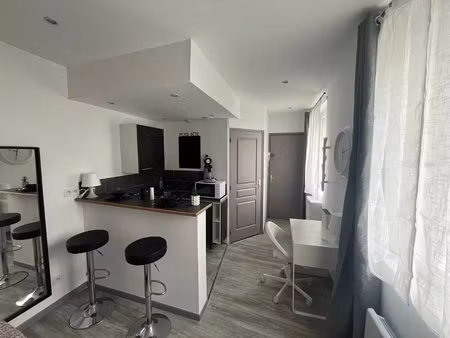 studio meublé hyper centre saint - quentin