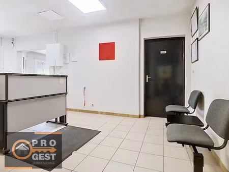 location locaux professionnels 4 pièces 150 m² à montpellier (34000)  1 949 €