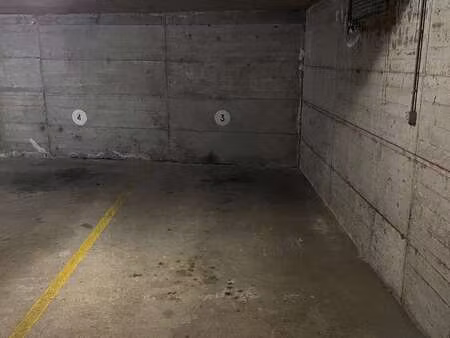 vente garage et parking à la baule-escoublac la baule les pins (44500) : à vendre / 11m² l
