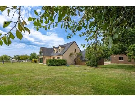 à 5 minutes de bayeux  une maison contemporaine