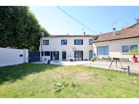 maison 5 pièces de 140 63m2 aux portes du centre-ville  neuilly plaisance