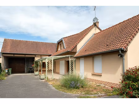 saint-sauflieu - maison avec entree sous porche