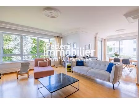 appartement familial  5p/3ch de 129 26m2  balcons  cave  parkings - bords de seine  bougiv